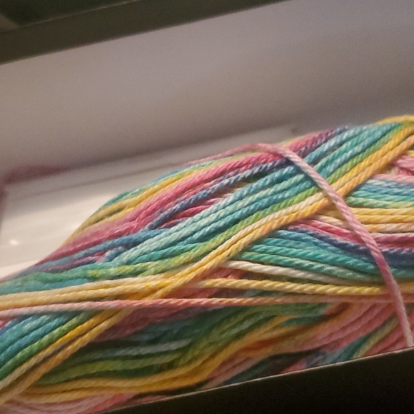 Heidi swapp brand pom pom makers - Picture 3 of 4